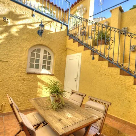 Rusinyol Villa *